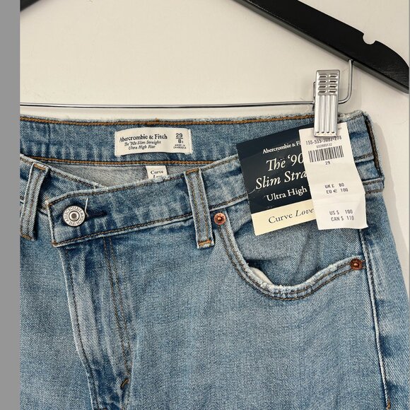 NWT Abercrombie & Fitch Curve Love Ultra High Rise 90s Slim Straight Jean - Picture 4 of 5
